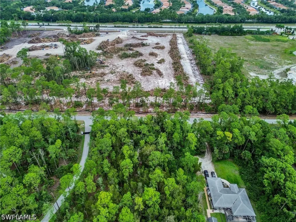 5040 Cherry Wood Drive Naples FL 34119