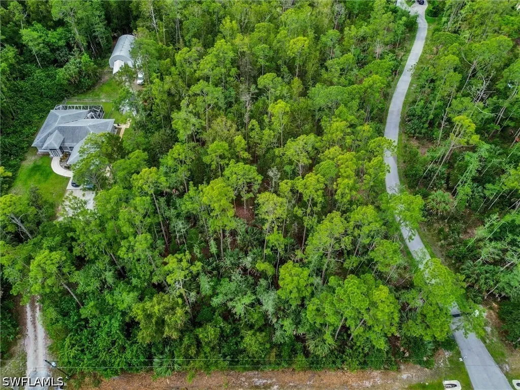 5040 Cherry Wood Drive Naples FL 34119
