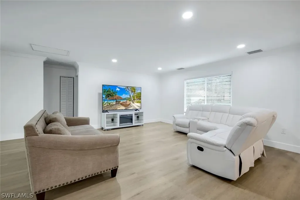 27153 Edenbridge Court Bonita Springs FL 34135