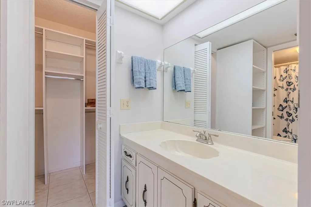 51 Glades Boulevard Naples FL 34112