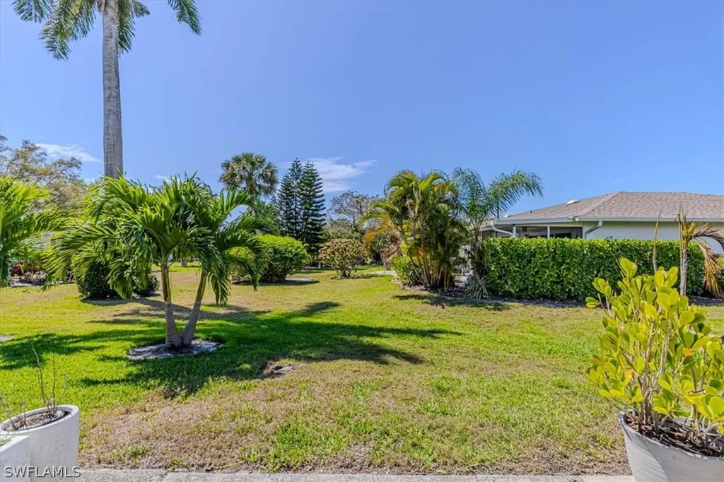 51 Glades Boulevard Naples FL 34112