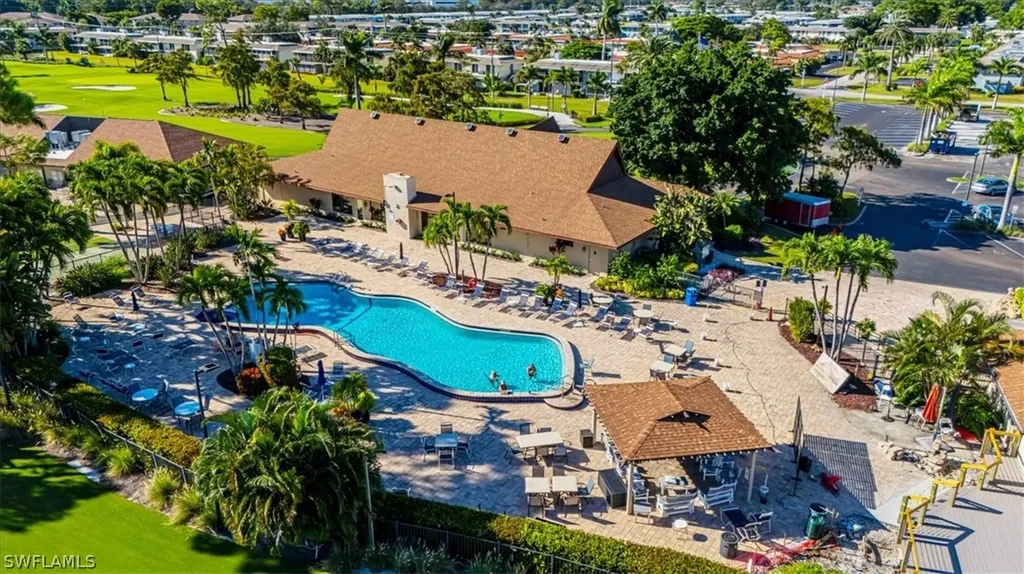 51 Glades Boulevard Naples FL 34112
