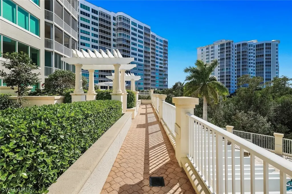 265 Indies Way Naples FL 34110