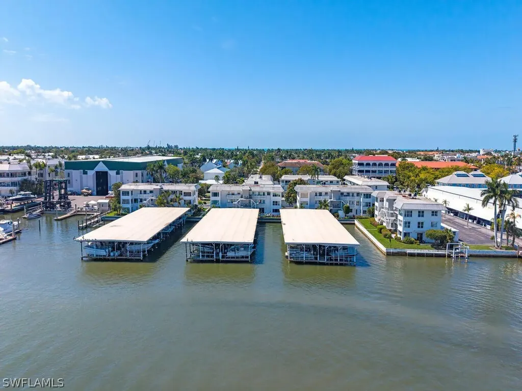 1100 8th Avenue S Naples FL 34102