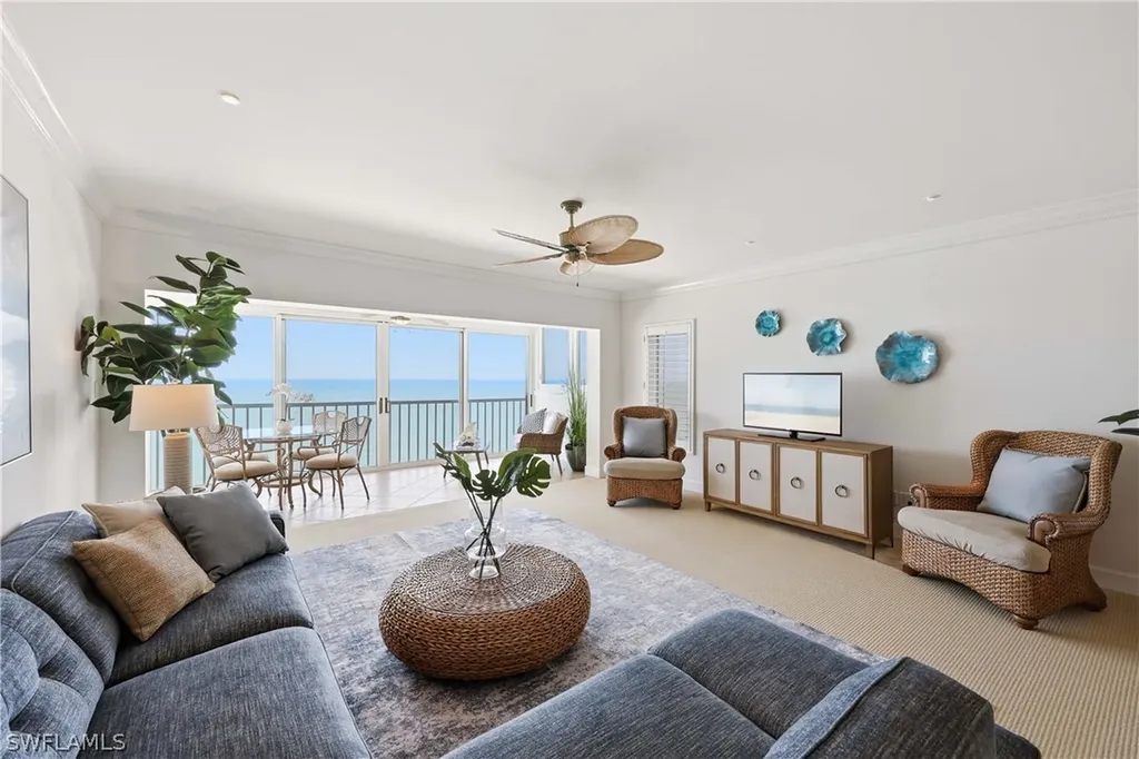 2885 Gulf Shore Boulevard N Naples FL 34103