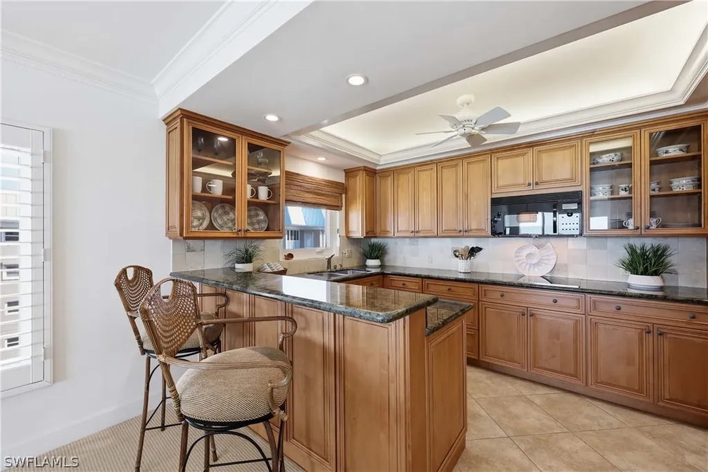 2885 Gulf Shore Boulevard N Naples FL 34103