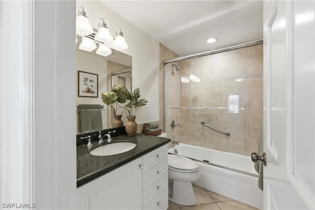2885 Gulf Shore Boulevard N Naples FL 34103