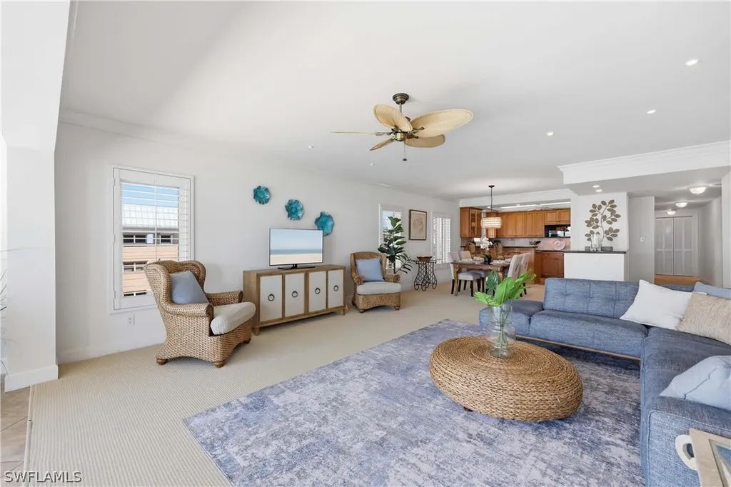 2885 Gulf Shore Boulevard N Naples FL 34103