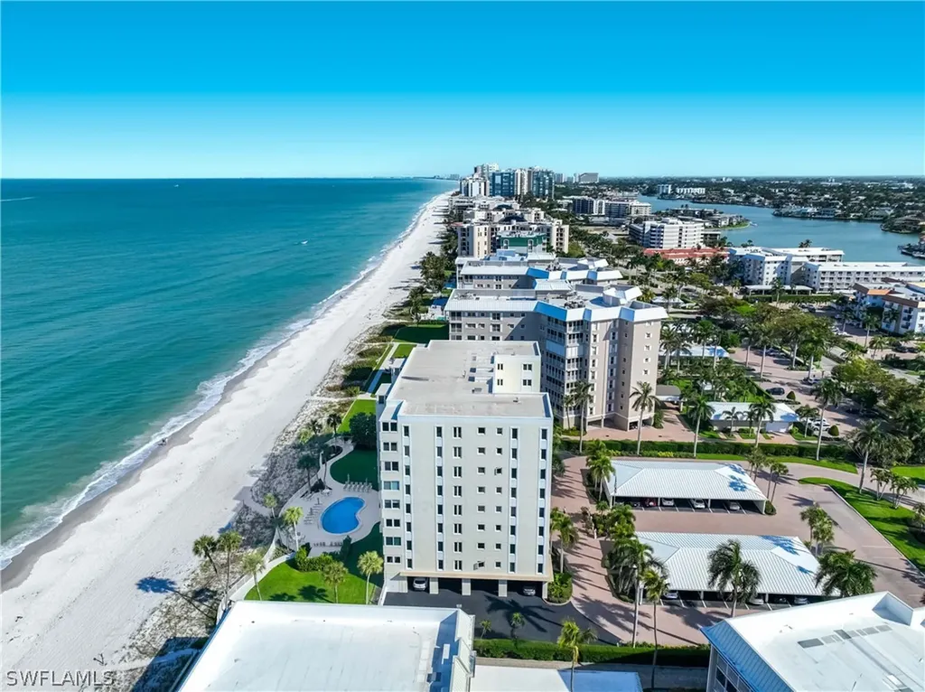 2885 Gulf Shore Boulevard N Naples FL 34103