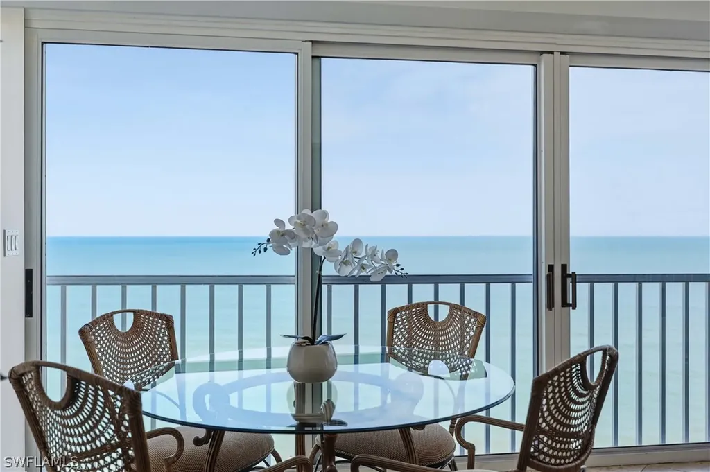 2885 Gulf Shore Boulevard N Naples FL 34103