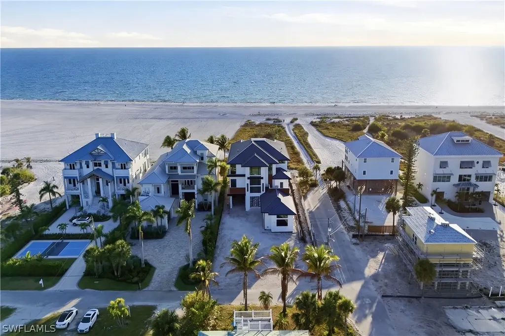 6100 Court Street Fort Myers Beach FL 33931