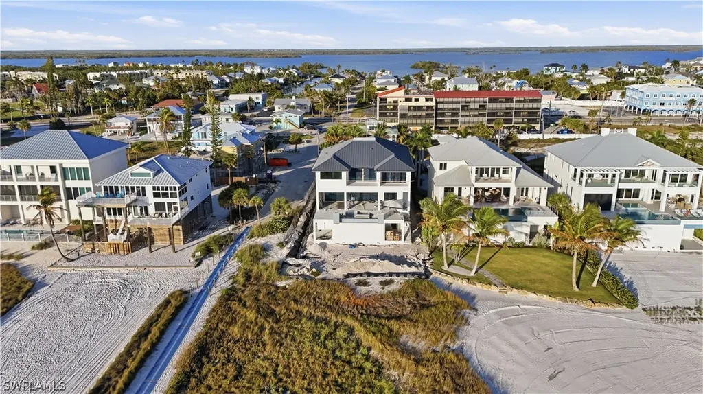 6100 Court Street Fort Myers Beach FL 33931