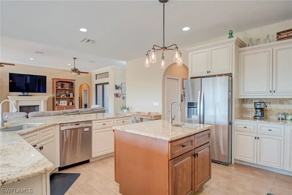 1316 NE 20th Street Cape Coral FL 33909