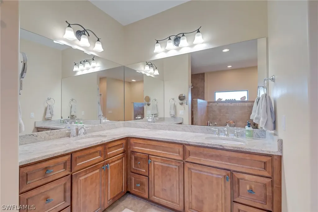 1316 NE 20th Street Cape Coral FL 33909
