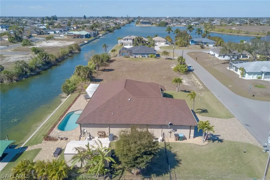 1316 NE 20th Street Cape Coral FL 33909