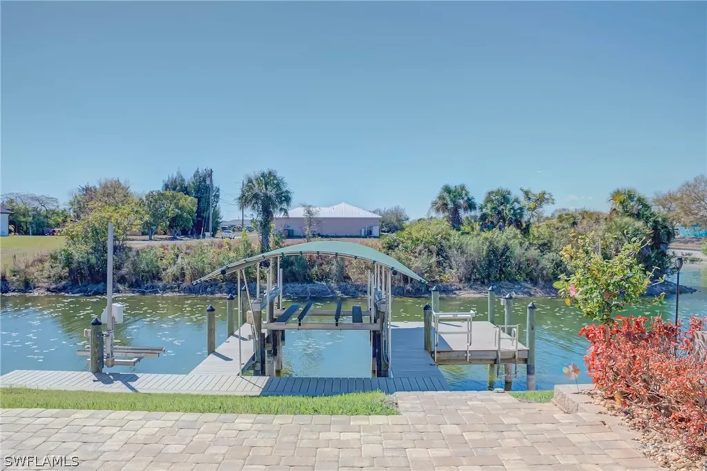 1316 NE 20th Street Cape Coral FL 33909