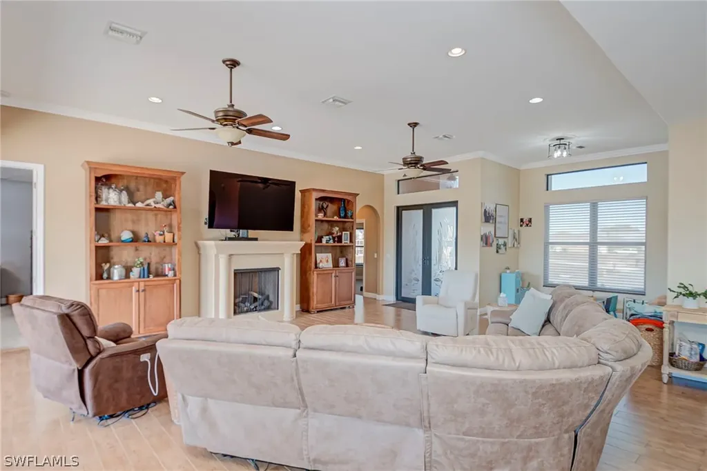 1316 NE 20th Street Cape Coral FL 33909