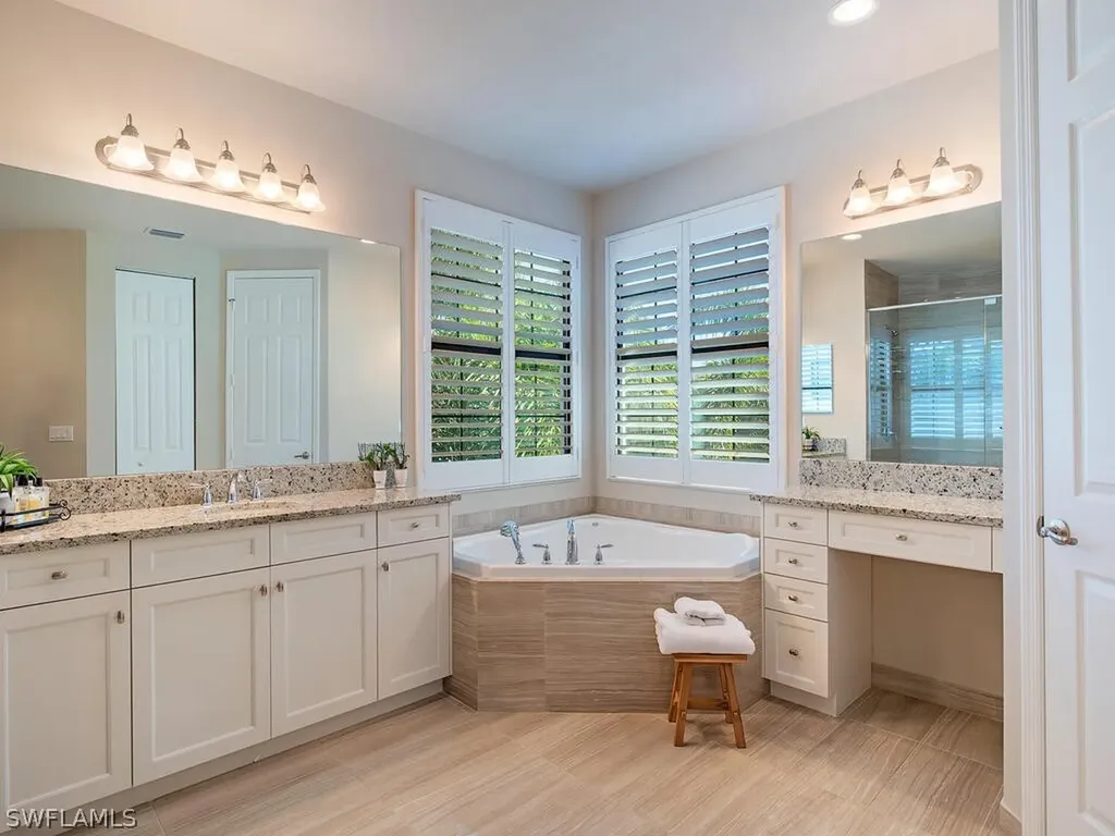 4450 Kensington Circle Naples FL 34119