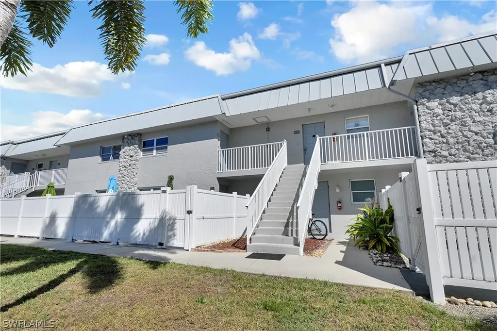 6777 Winkler Road Fort Myers FL 33919