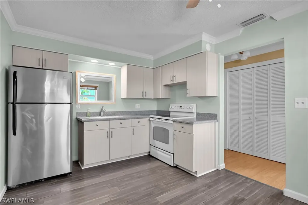 6777 Winkler Road Fort Myers FL 33919