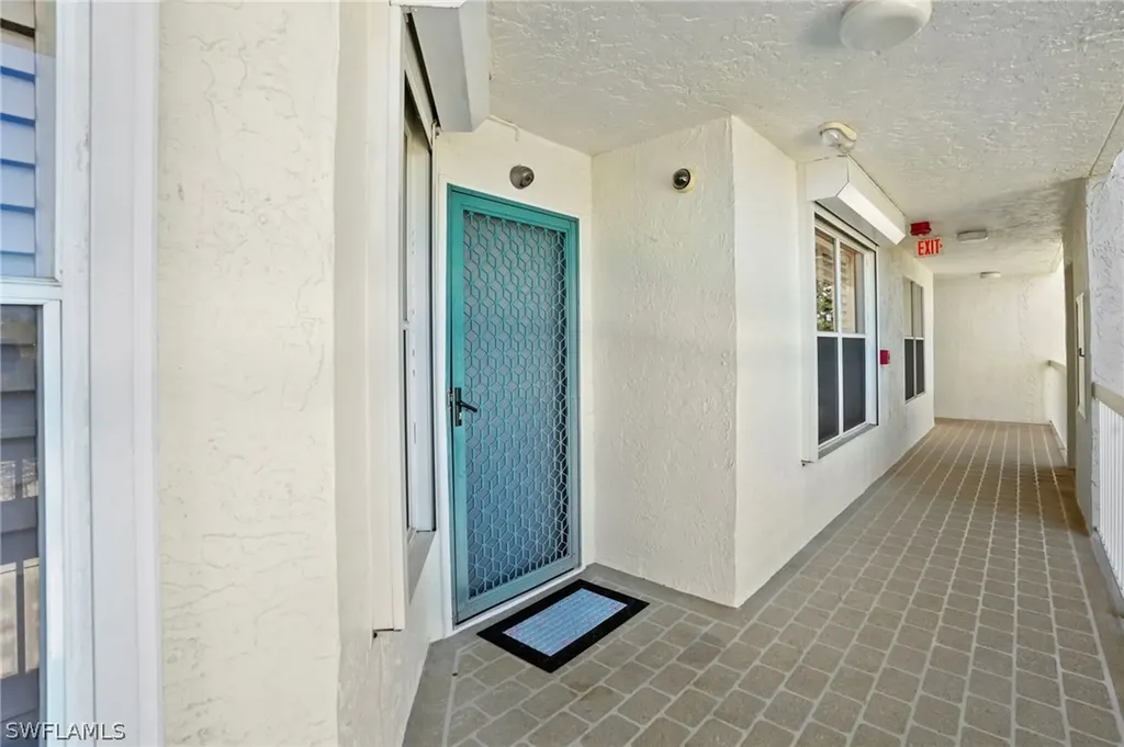 340 Horse Creek Drive Naples FL 34110