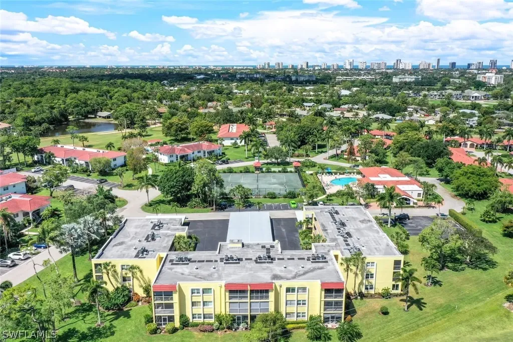 1057 Forest Lakes Drive Naples FL 34105