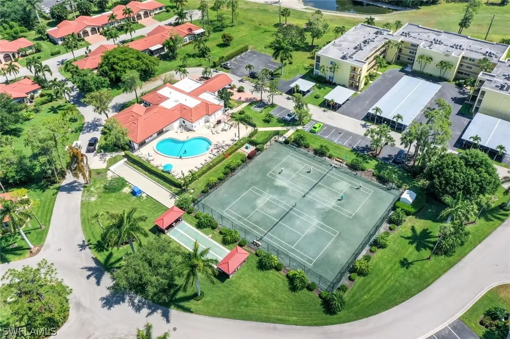 1057 Forest Lakes Drive Naples FL 34105