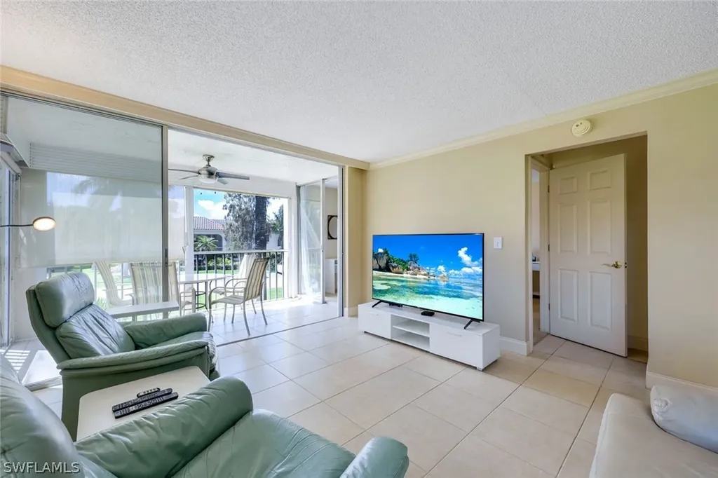 1057 Forest Lakes Drive Naples FL 34105