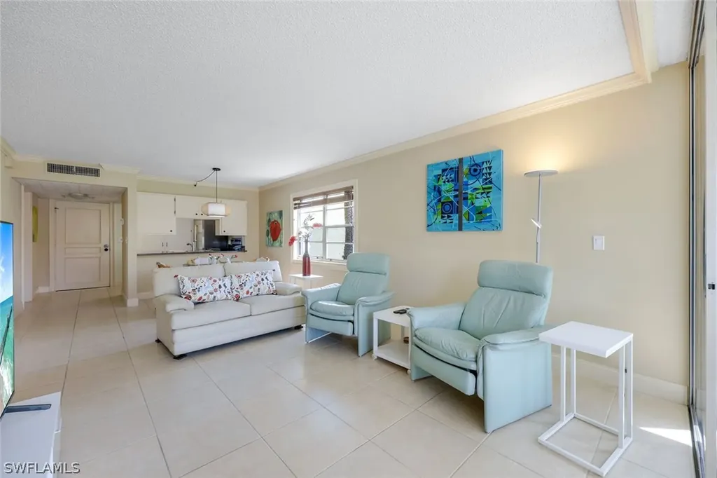 1057 Forest Lakes Drive Naples FL 34105