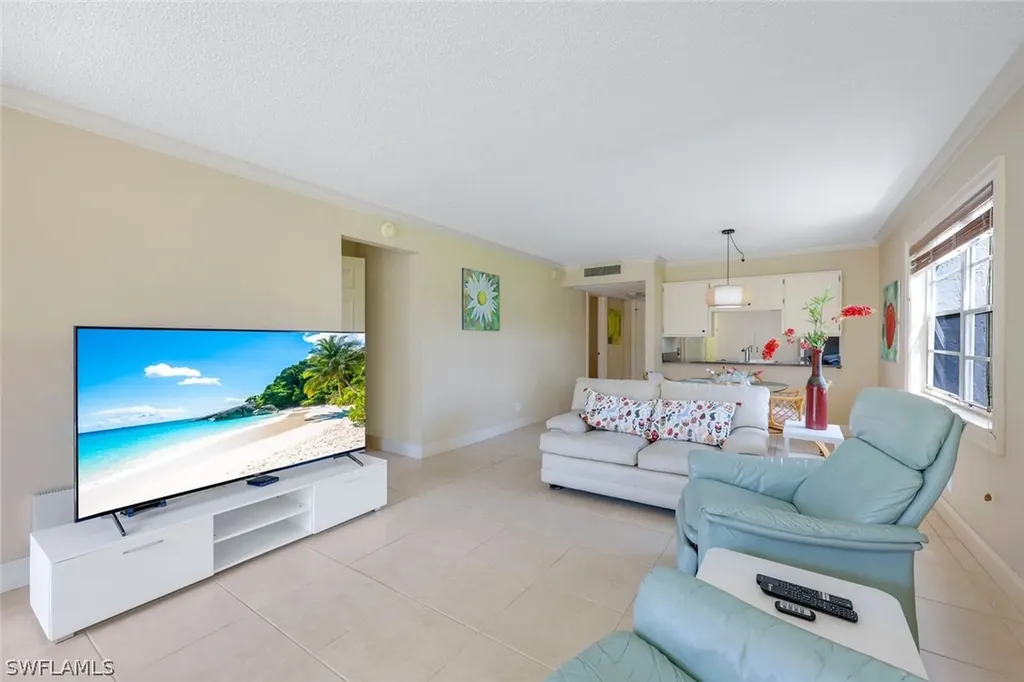 1057 Forest Lakes Drive Naples FL 34105