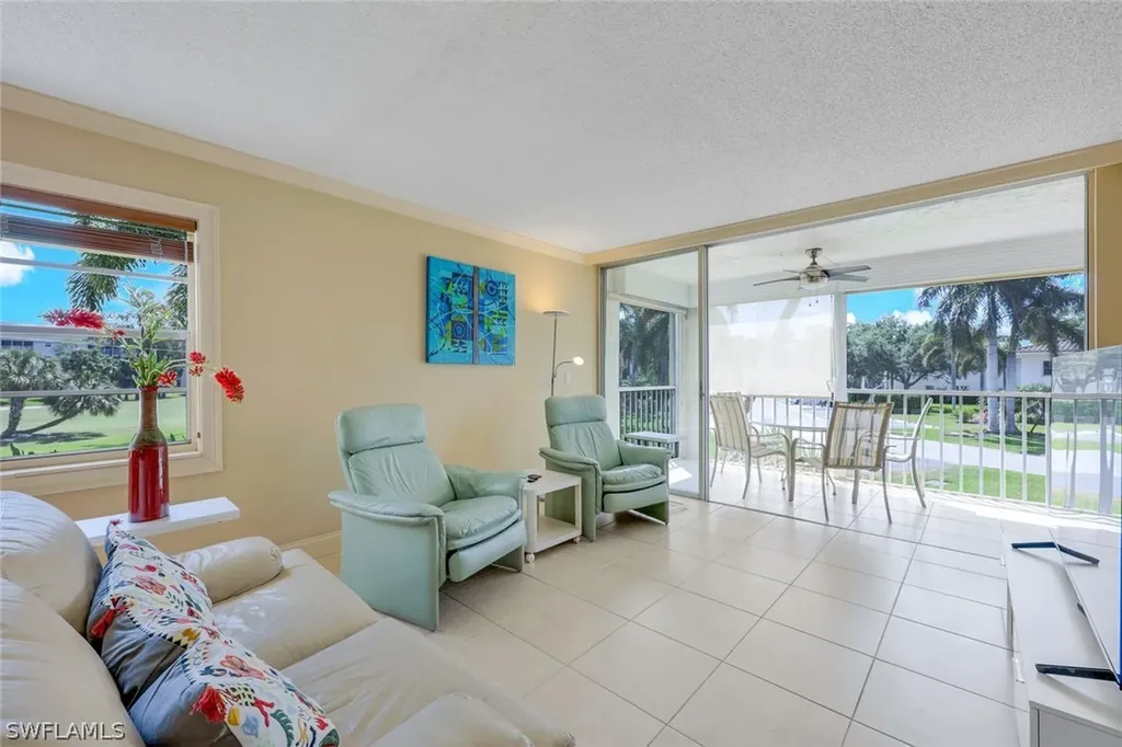 1057 Forest Lakes Drive Naples FL 34105
