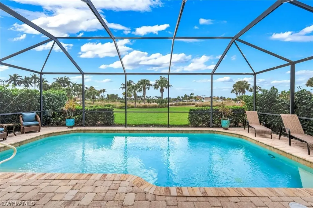 9112 Siesta Bay Drive Naples FL 34120