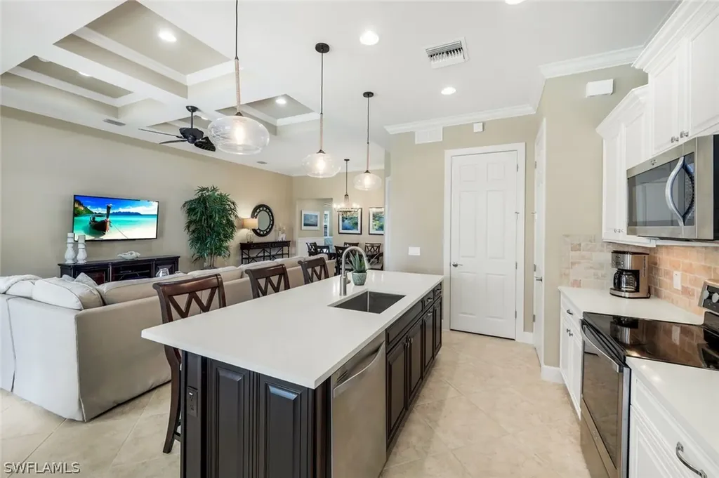 9112 Siesta Bay Drive Naples FL 34120