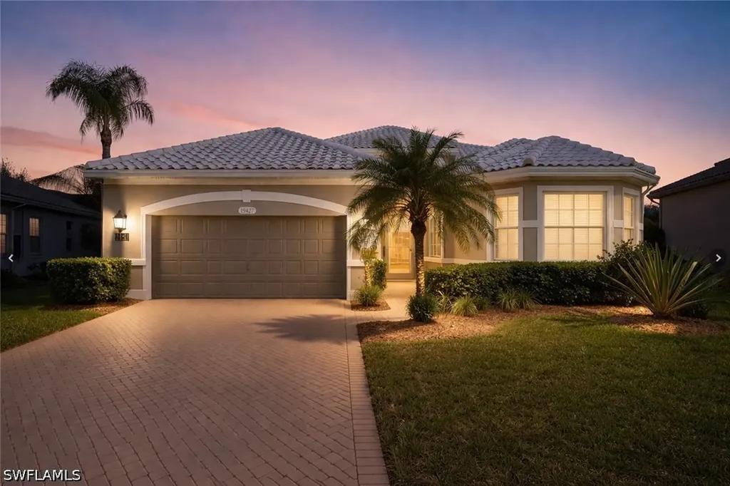 19427 Silver Oak Drive Estero FL 33967