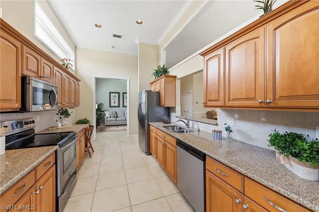 19427 Silver Oak Drive Estero FL 33967