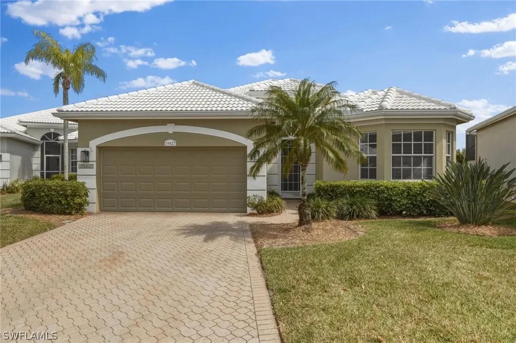 19427 Silver Oak Drive Estero FL 33967