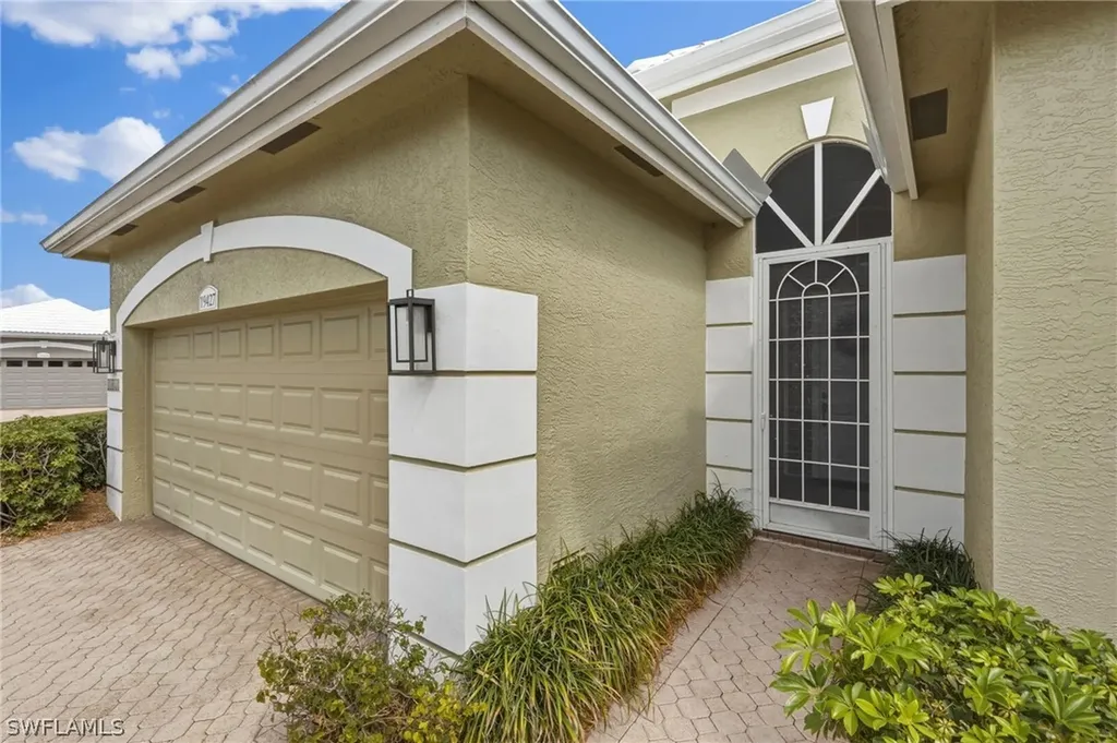 19427 Silver Oak Drive Estero FL 33967