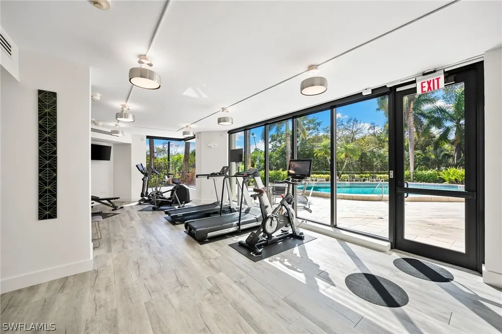 5555 Heron Point Drive Naples FL 34108