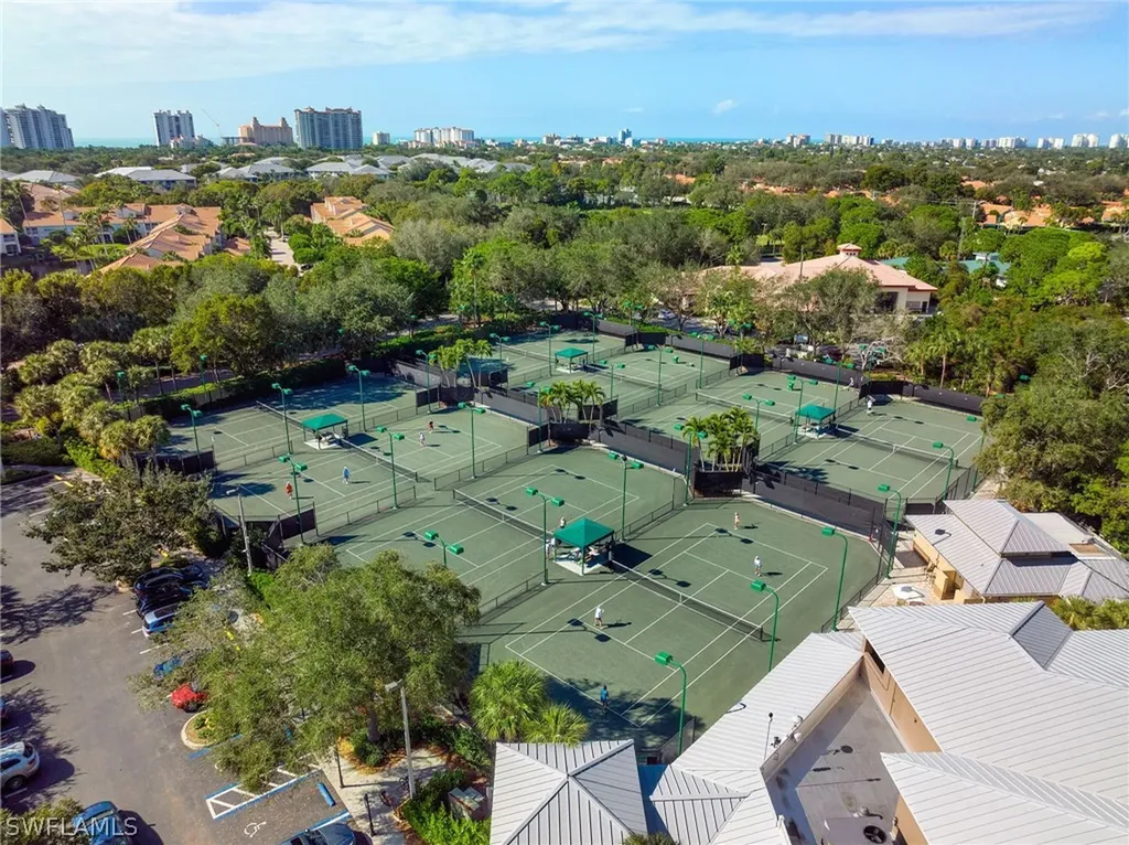 5555 Heron Point Drive Naples FL 34108