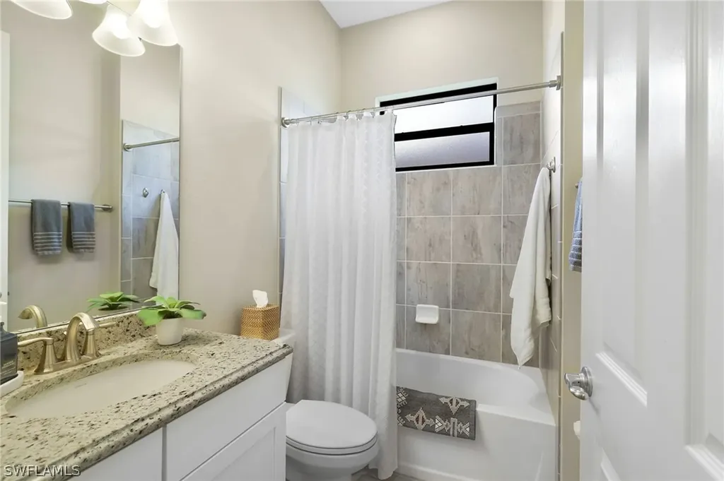 19038 Elston Way Estero FL 33928
