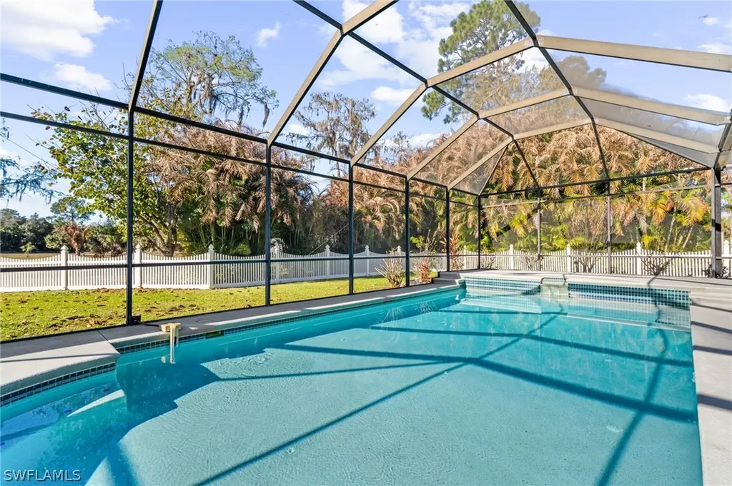 360 16th Avenue NW Naples FL 34120