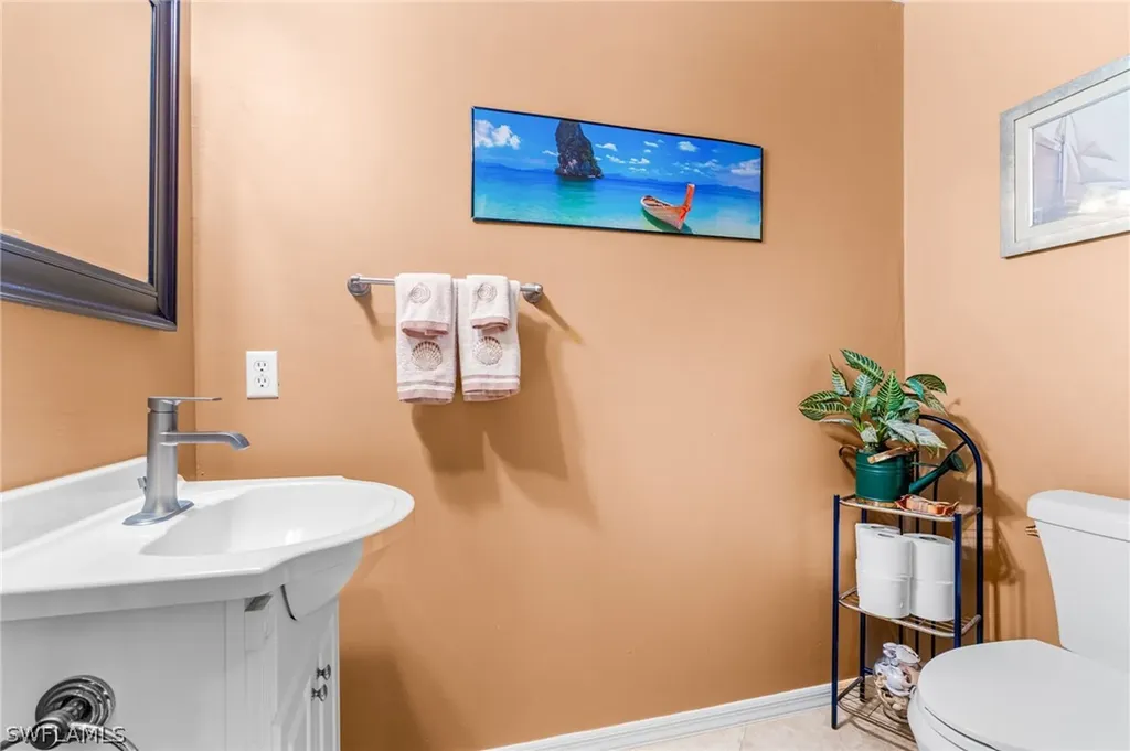 360 16th Avenue NW Naples FL 34120