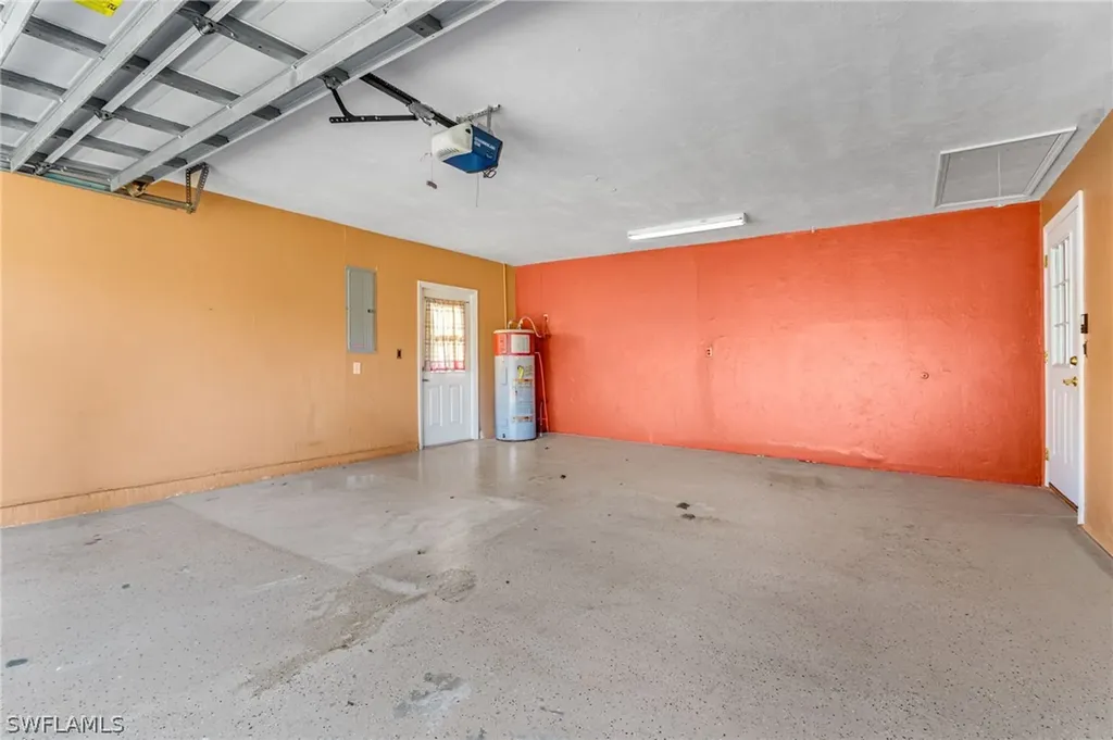 360 16th Avenue NW Naples FL 34120