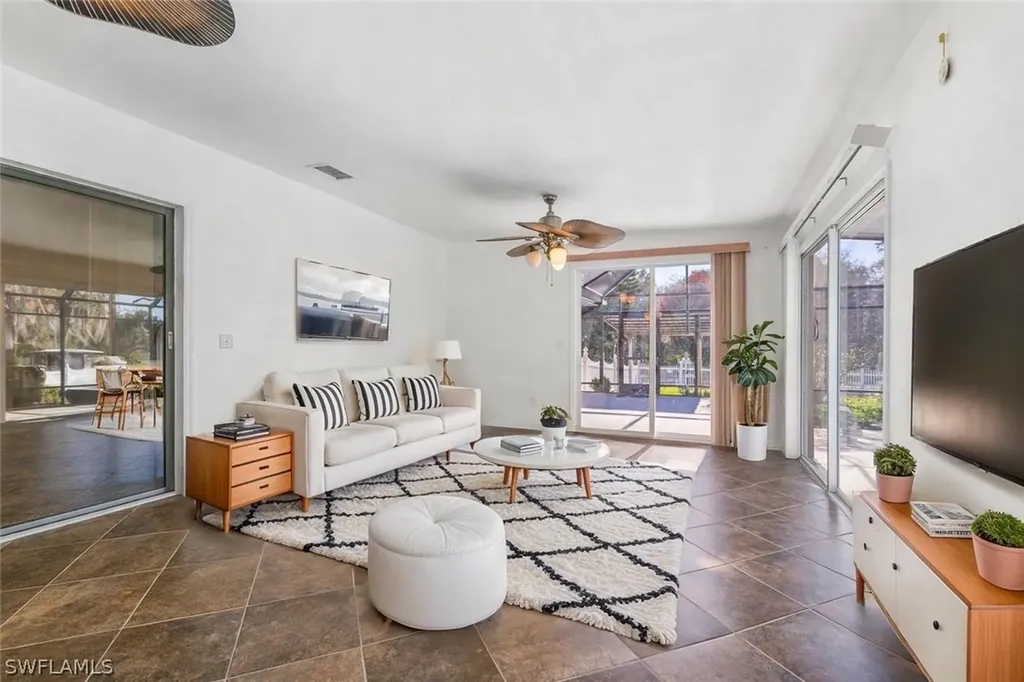 360 16th Avenue NW Naples FL 34120