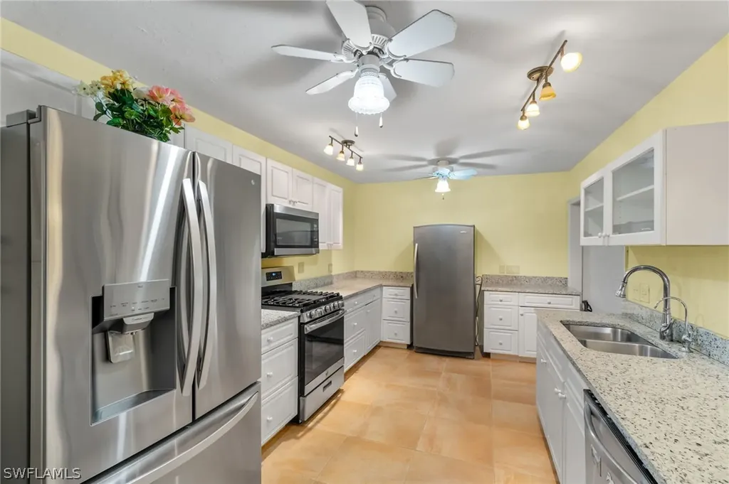 360 16th Avenue NW Naples FL 34120