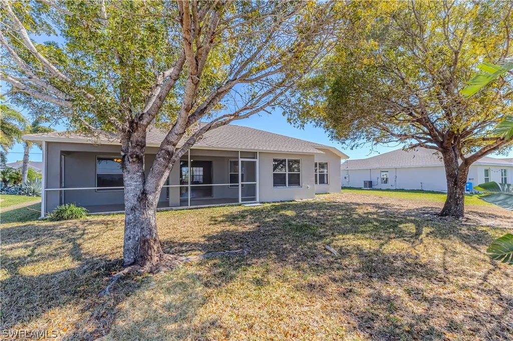 1704 NW 11th Court Cape Coral FL 33993