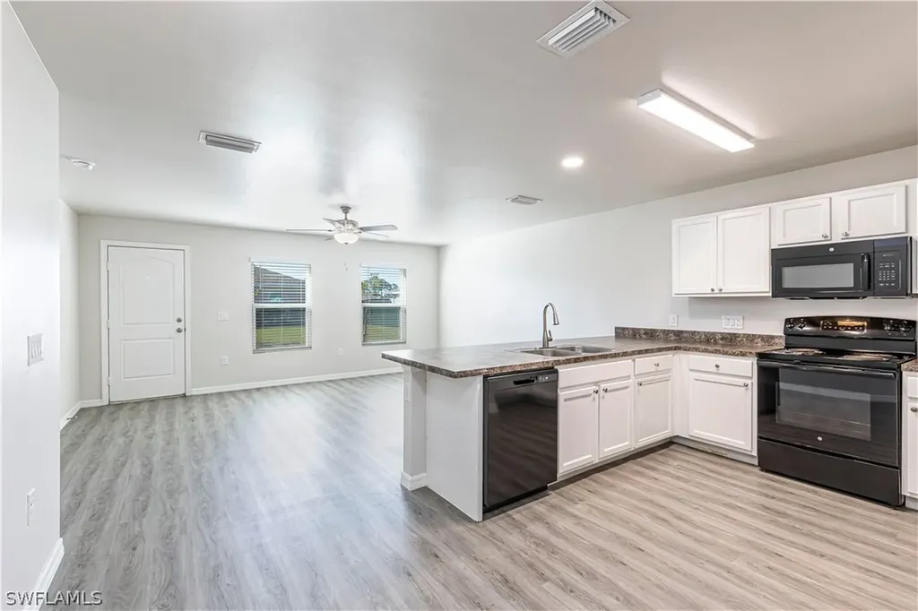 2824 NW 21st Place Cape Coral FL 33993