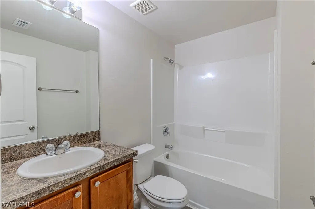 2824 NW 21st Place Cape Coral FL 33993