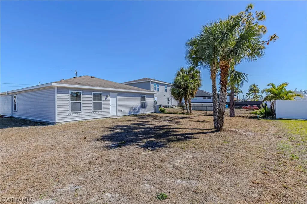 2824 NW 21st Place Cape Coral FL 33993