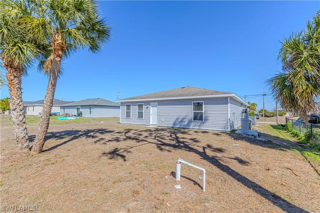 2824 NW 21st Place Cape Coral FL 33993